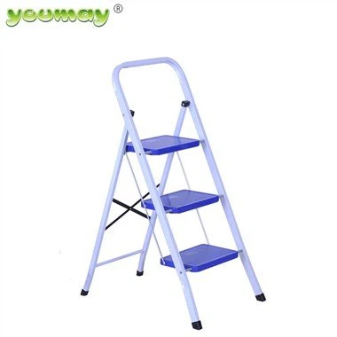 سلم فولاذي قابل للطي